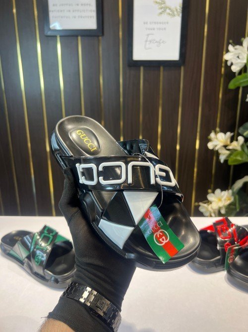 Guccii Italian Premium Logo Slide