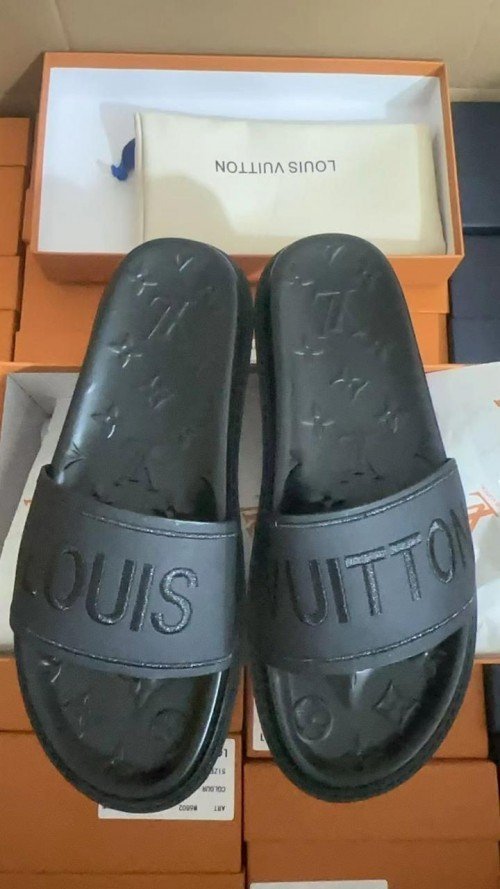 Lv Premium All Black Sandal For Men's